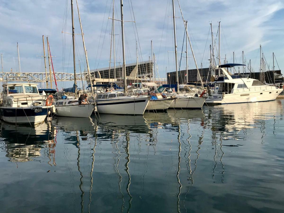 Sleep & Boats Barcelona City Sant Adria de Besos Exteriér fotografie
