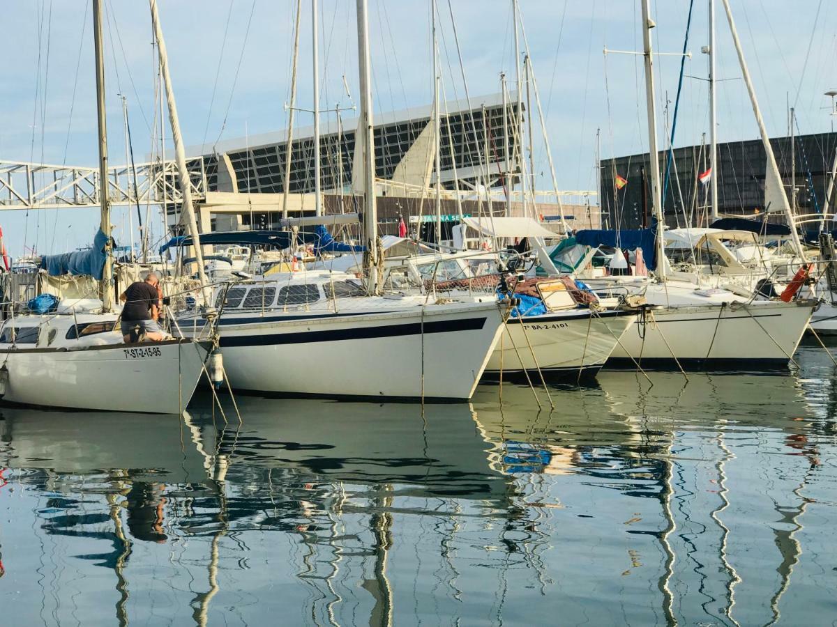 Sleep & Boats Barcelona City Sant Adria de Besos Exteriér fotografie
